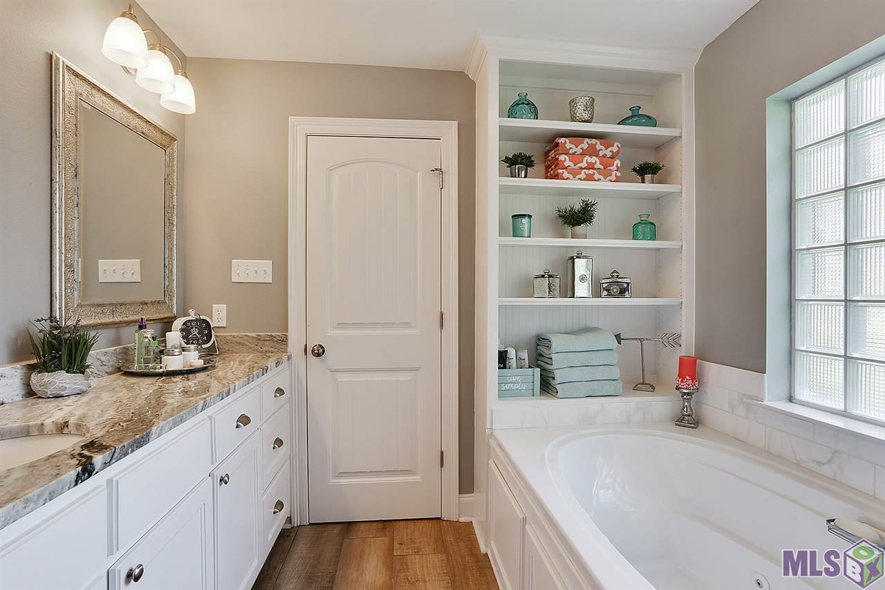 9103 Highland Gardens Road Baton Rouge, LA 70811 - Photo 9 of 12