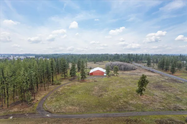 $3,100,000 | 102 East Cameron Road, Spangle, WA 99031