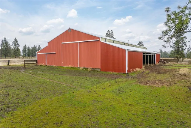 $3,100,000 | 102 East Cameron Road, Spangle, WA 99031