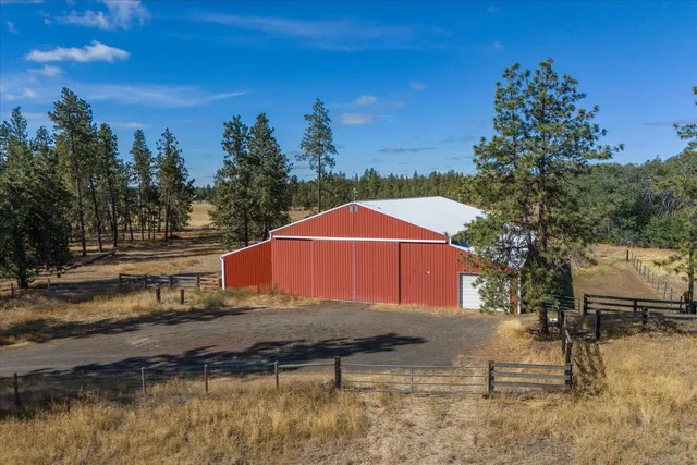 $3,100,000 | 102 East Cameron Road, Spangle, WA 99031