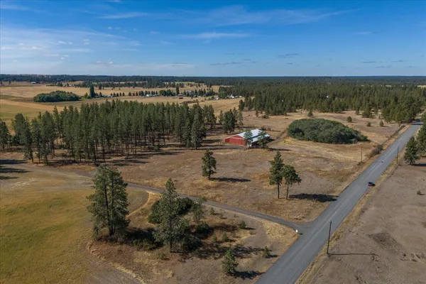 $3,100,000 | 102 East Cameron Road, Spangle, WA 99031