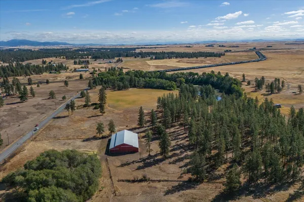 $3,100,000 | 102 East Cameron Road, Spangle, WA 99031