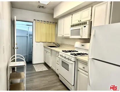 $1,449,000 | 715 Ramage Street, West Hollywood, CA 90069