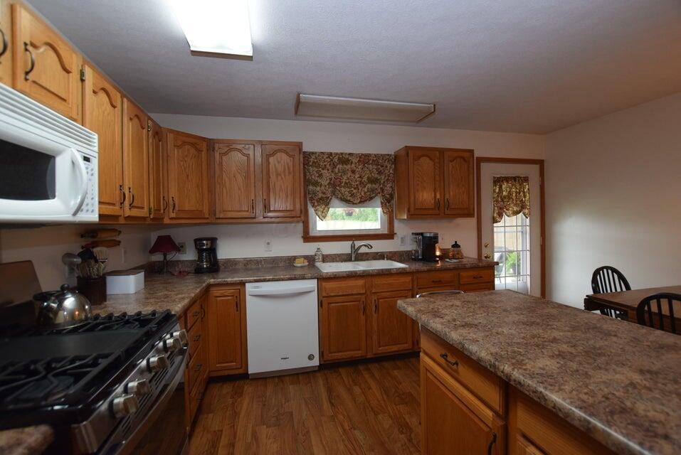 13207 Licklider Road Conover, OH 45317 - Photo 7 of 42 Licklider7