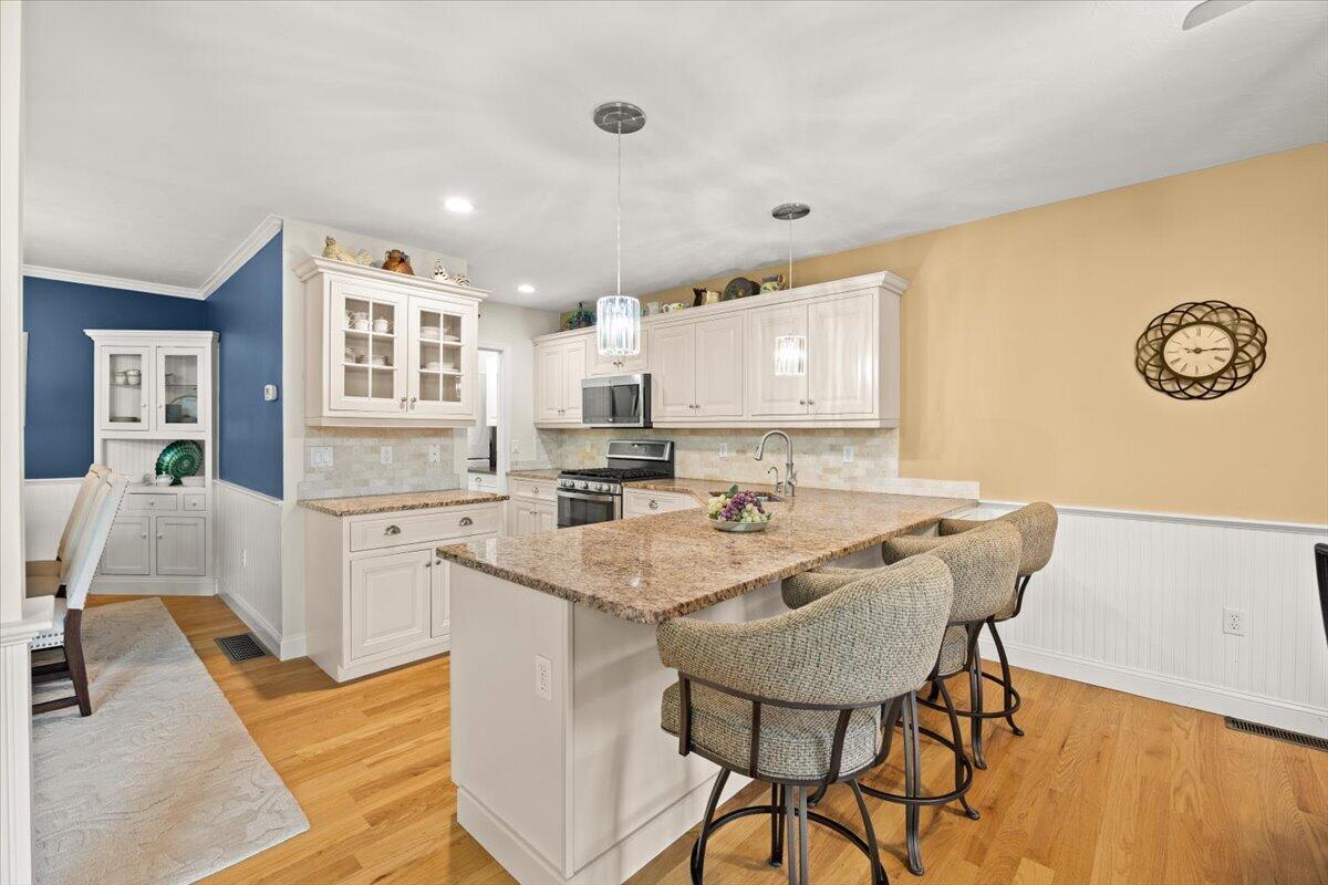 22 Prestwick Road, Unit 22 Bourne, MA 02532 - Photo 11 of 59 15-0042_Prestwick Rd