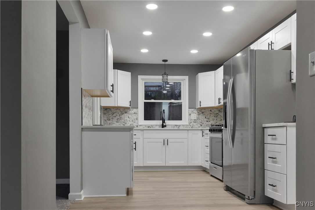 219 Barrington Road Syracuse, NY 13214 - Photo 12 of 26