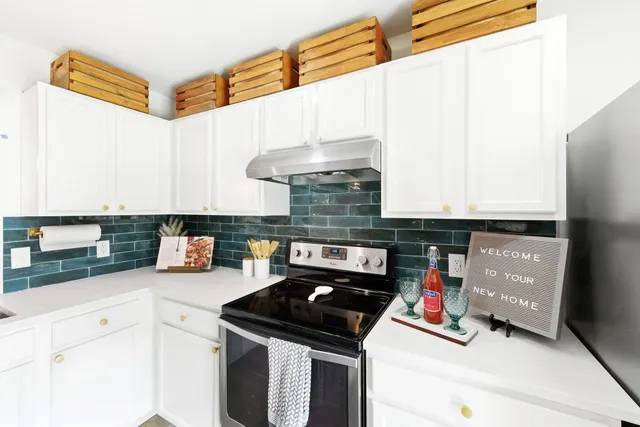 $300,000 | 5905 Los Dios Place, Del Valle, TX 78617