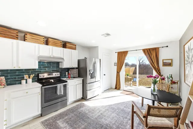 $300,000 | 5905 Los Dios Place, Del Valle, TX 78617