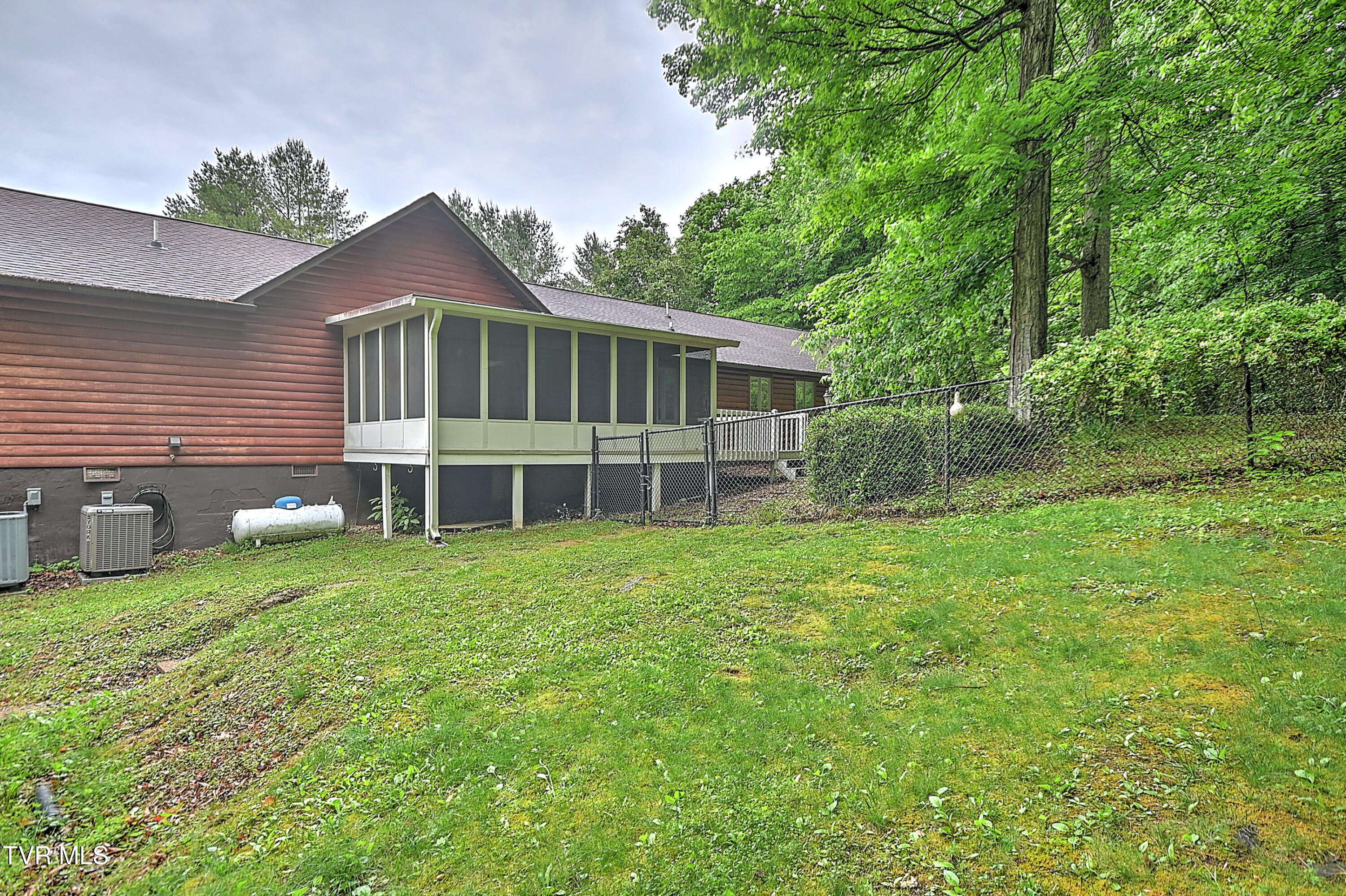 311 Big Springs Road Elizabethton, TN 37643 - Photo 76 of 92 311 Big Springs MP-39