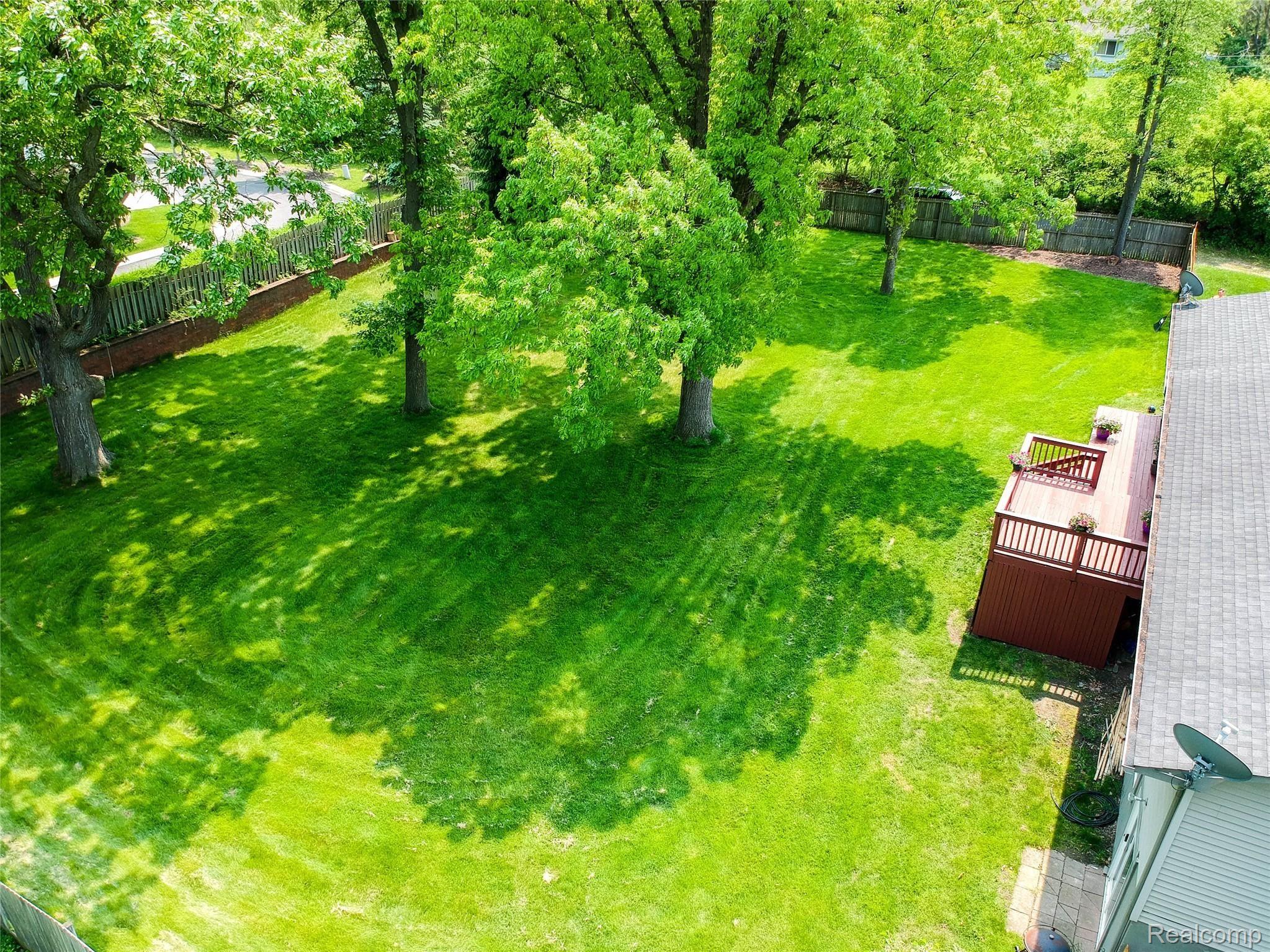 646 Decker Road Walled Lake, MI 48390 - Photo 36 of 39 41.Drone