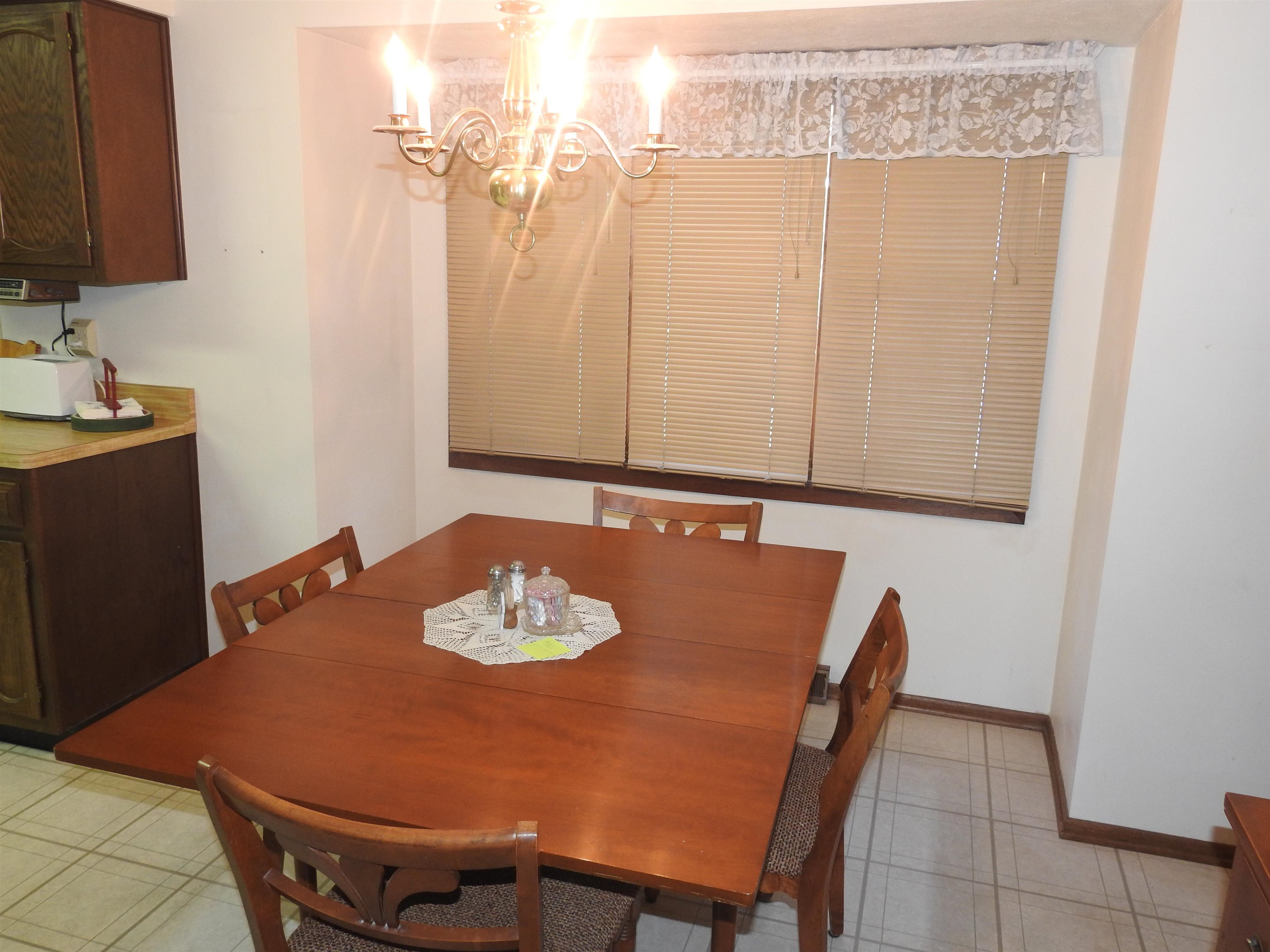 7312 Cornflower Road Cherry Valley, IL 61016 - Photo 8 of 40 Gallery Image 8