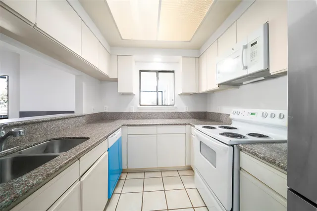 $1,750 | 4144 Greystone Way, Unit 504, Sugar Land, TX 77479