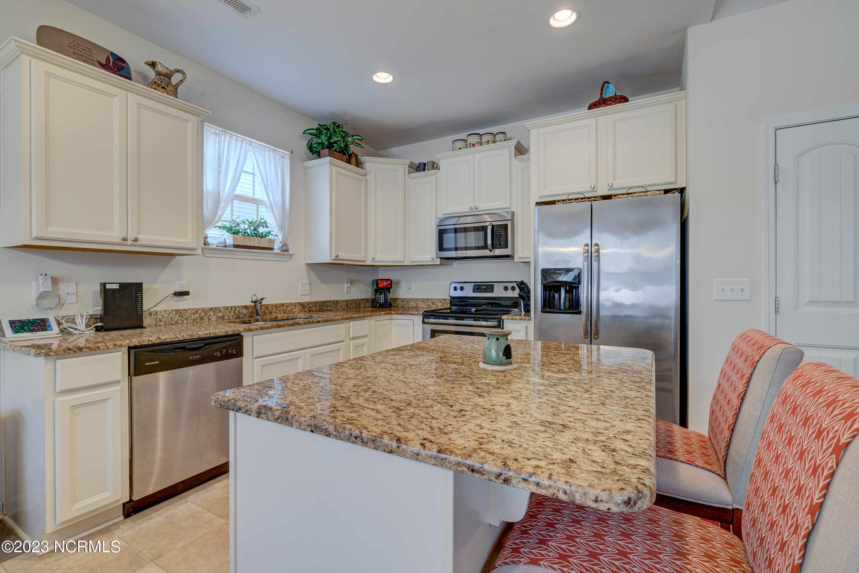 852 Heartwood Loop Road Leland, NC 28451 - Photo 9 of 34 kitchen 2