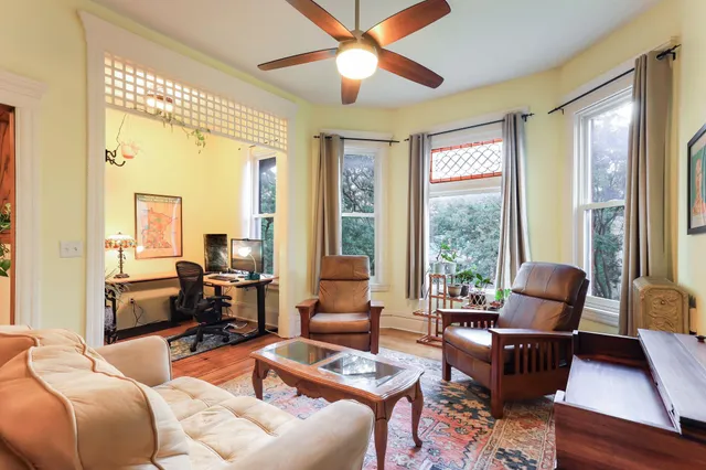 $2,000 | 1520 Elliot Avenue, Unit 4, Minneapolis, MN 55404