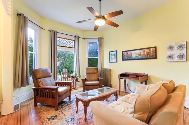 $2,000 | 1520 Elliot Avenue, Unit 4, Minneapolis, MN 55404