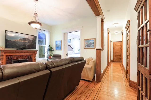 $2,000 | 1520 Elliot Avenue, Unit 4, Minneapolis, MN 55404