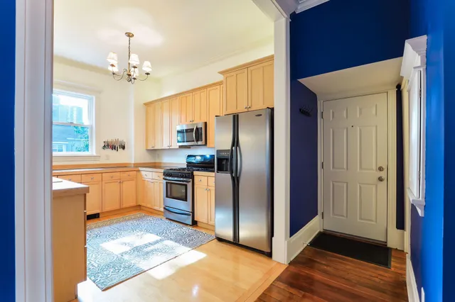 $2,000 | 1520 Elliot Avenue, Unit 4, Minneapolis, MN 55404