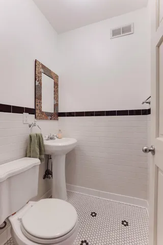 $2,000 | 1520 Elliot Avenue, Unit 4, Minneapolis, MN 55404