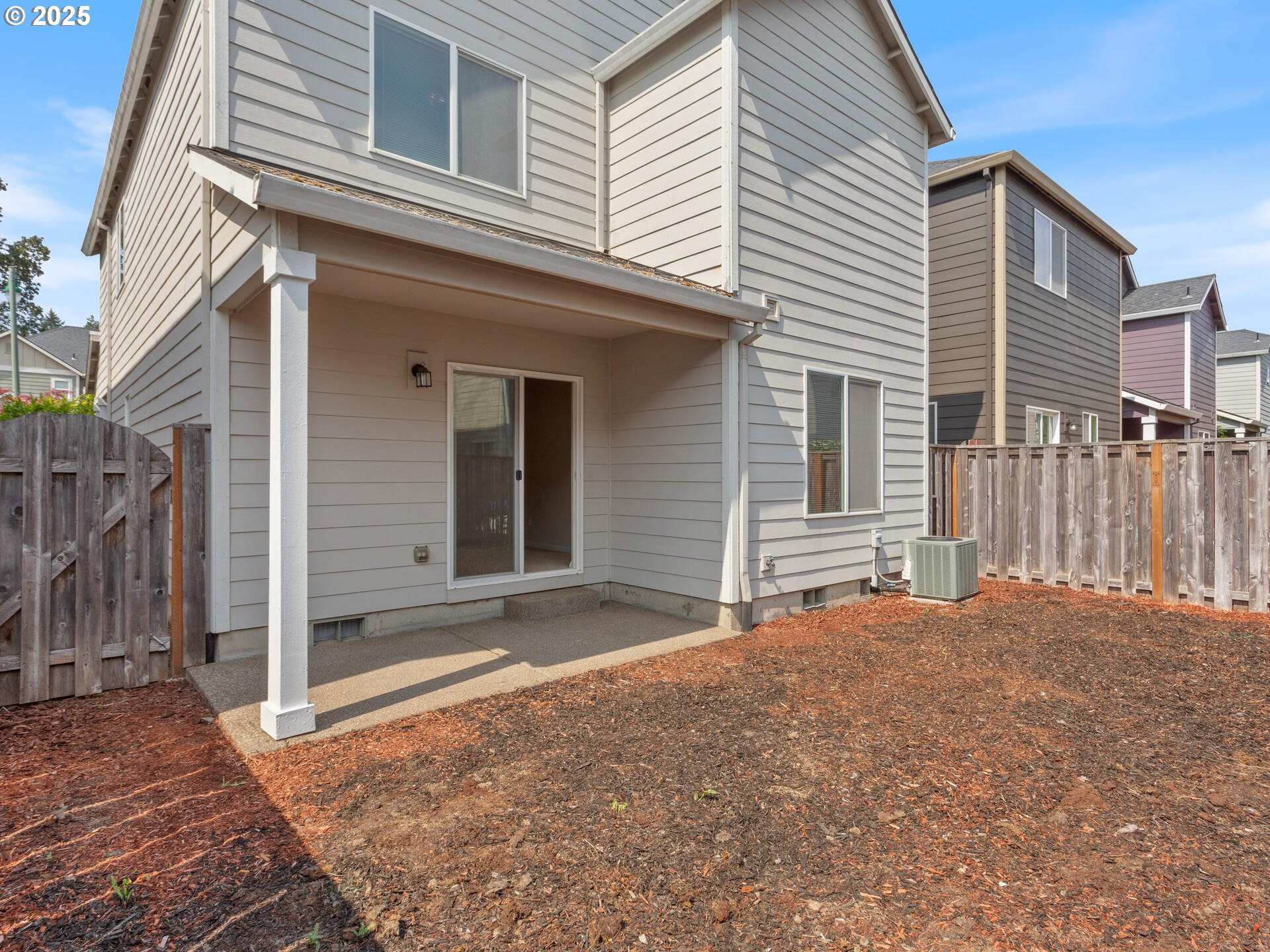 2709 Fletch Street Forest Grove, OR 97116 - Photo 40 of 44 a backyard of a house