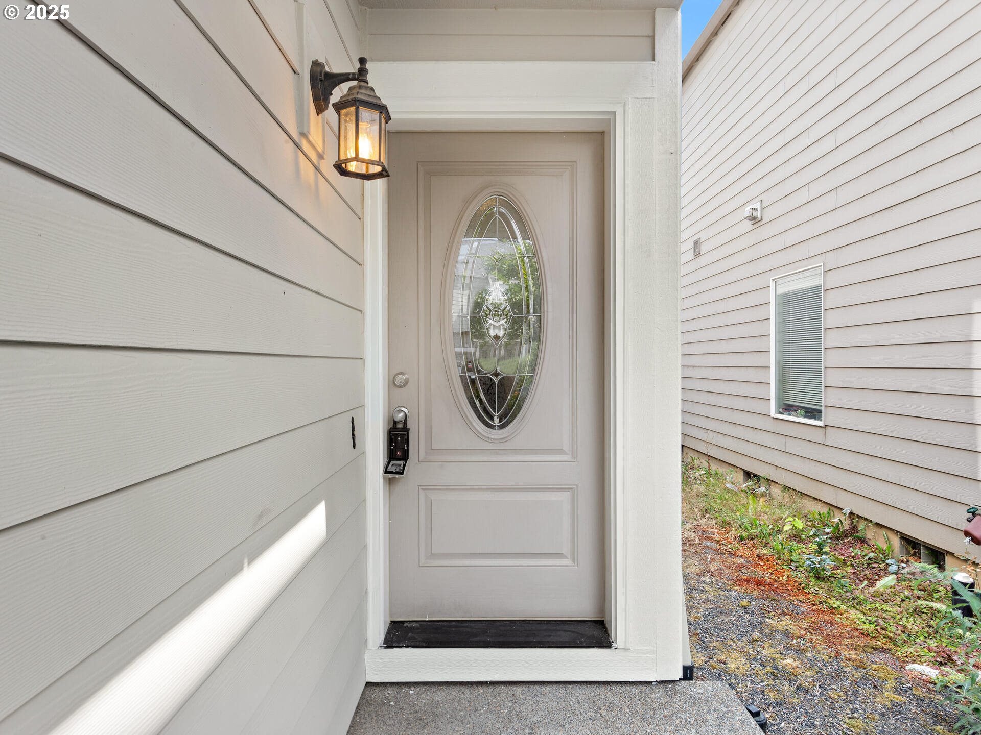 2709 Fletch Street Forest Grove, OR 97116 - Photo 5 of 44 a front view of a house with window