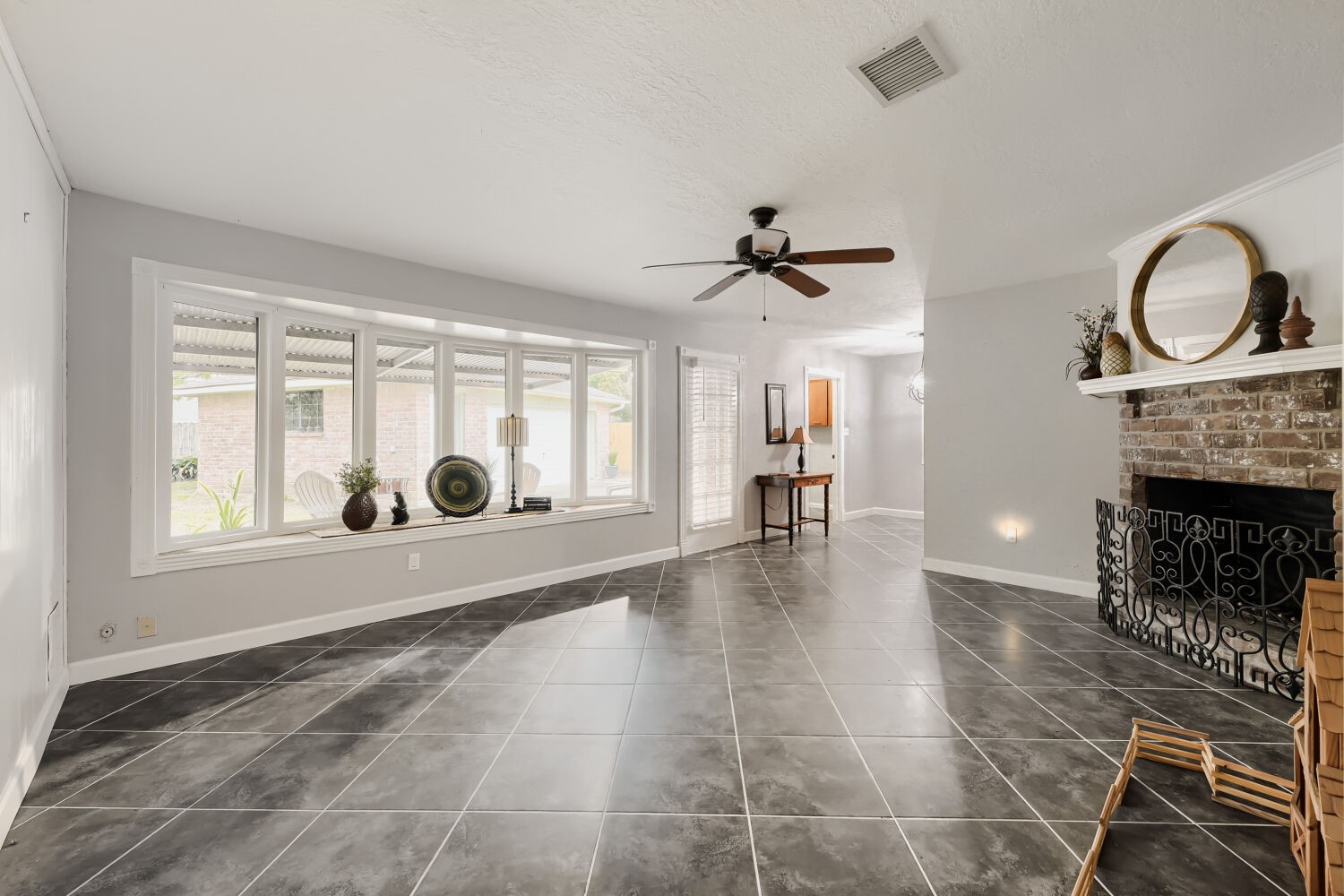 11007 Ensbrook Drive Houston, TX 77099 - Photo 10 of 31
