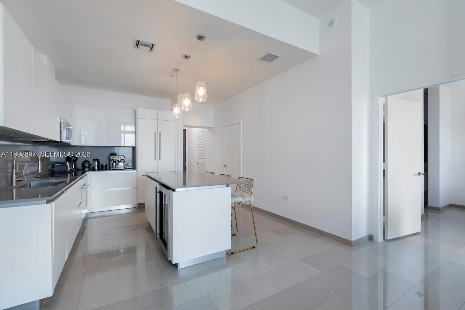 88 Southwest 7th Street, Unit 4106 Miami, FL 33130 - Photo 8 of 21 Photo 8