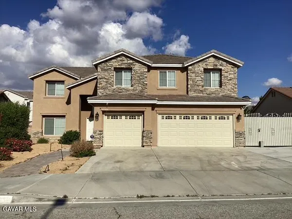 $3,500 | 42846 21st Street West, Lancaster, CA 93536