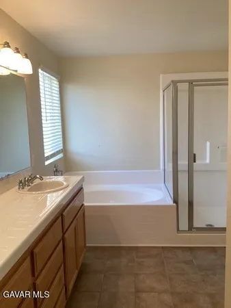 $3,500 | 42846 21st Street West, Lancaster, CA 93536