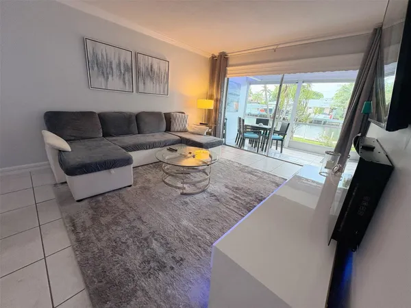 $2,150 | 470 Paradise Isle Boulevard, Unit 105, Hallandale Beach, FL 33009