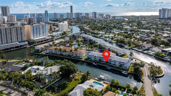 $2,150 | 470 Paradise Isle Boulevard, Unit 105, Hallandale Beach, FL 33009