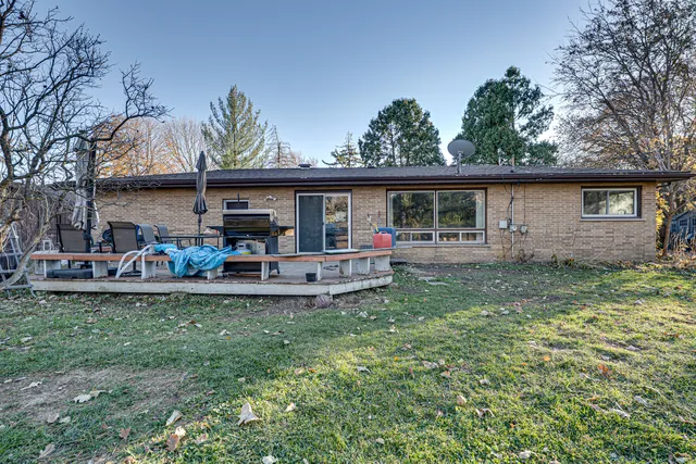 $365,000 | 1212 Century Oaks Drive, Elgin, IL 60123