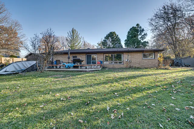 $365,000 | 1212 Century Oaks Drive, Elgin, IL 60123