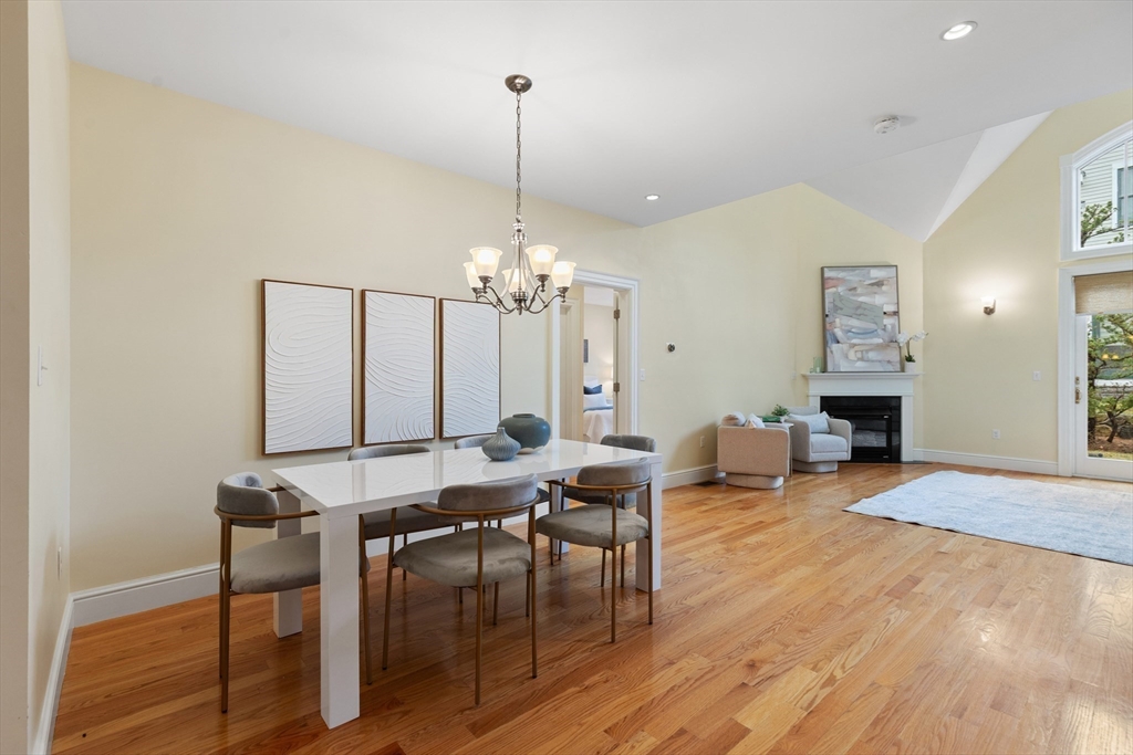 38 Courtyard Place, Unit 38 Lexington, MA 02420 - Photo 5 of 23