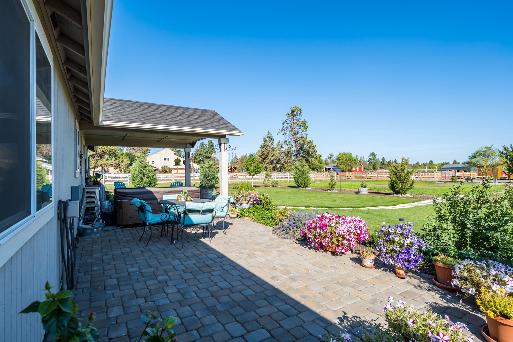 67140 Harrington Loop Road Bend, OR 97703 - Photo 33 of 37 Paver back patio