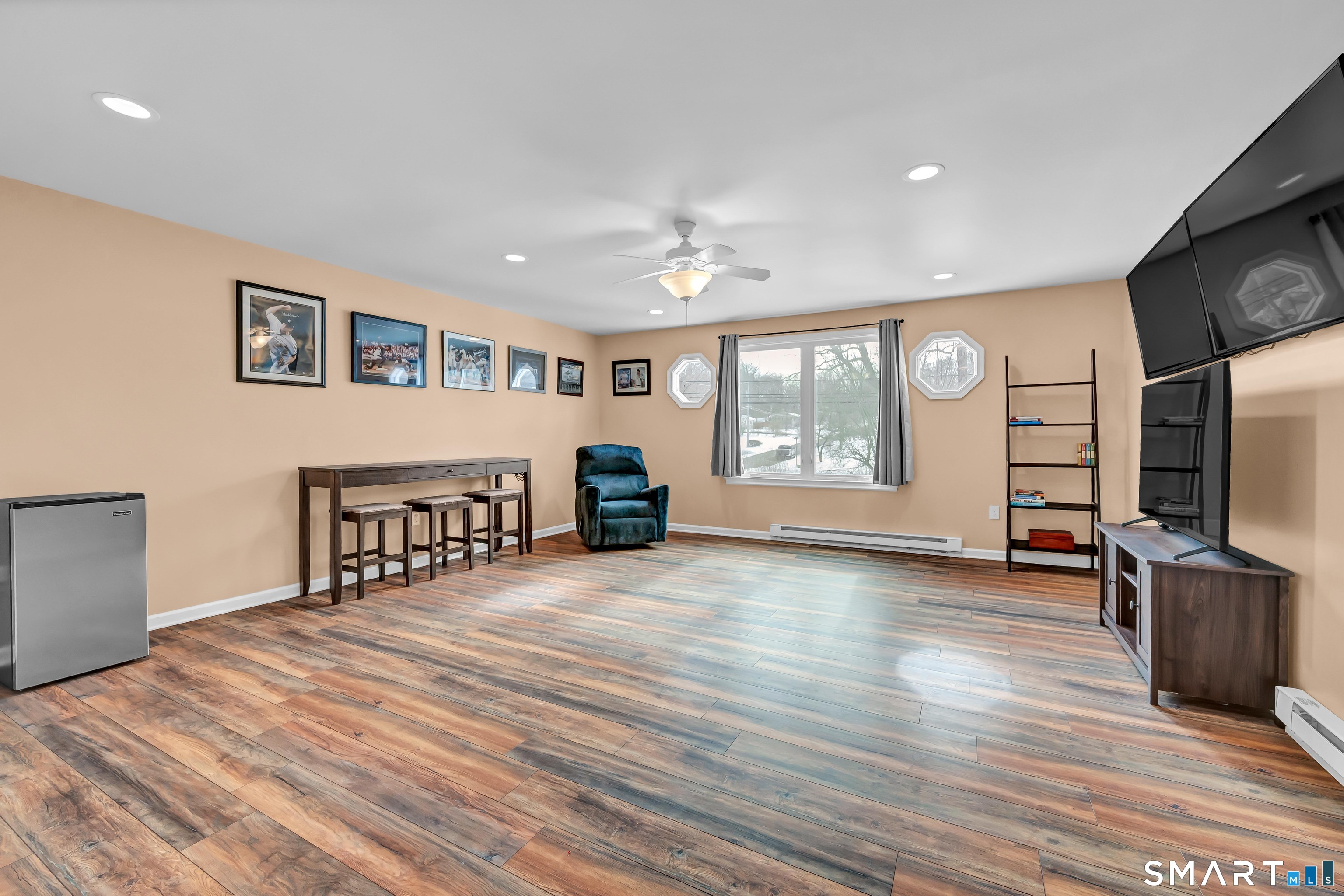 23 Federal Road Shelton, CT 06484 - Photo 25 of 39 Second Primary bedroom upper level over garage