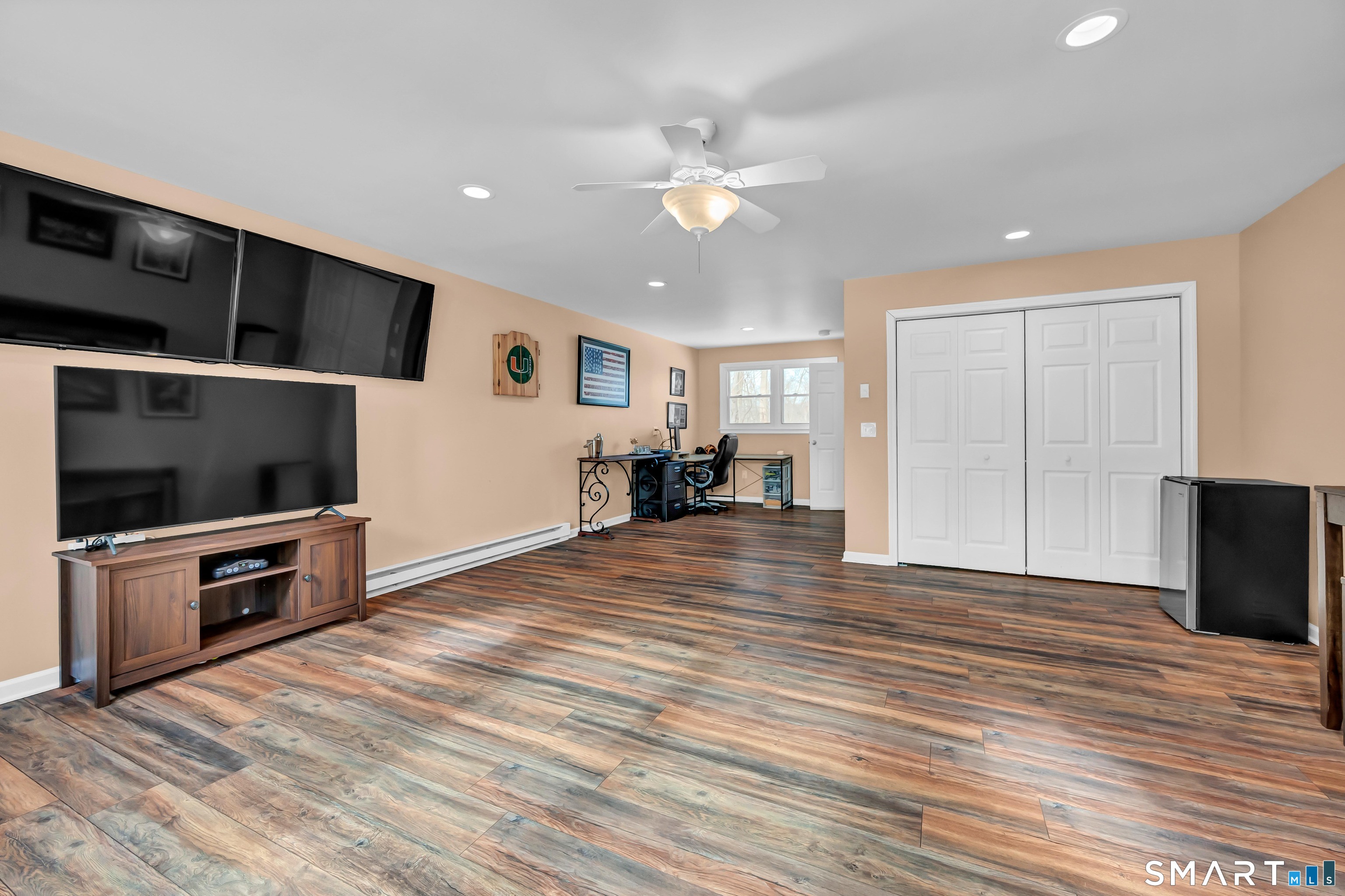 23 Federal Road Shelton, CT 06484 - Photo 26 of 39 Second Primary bedroom upper level over garage