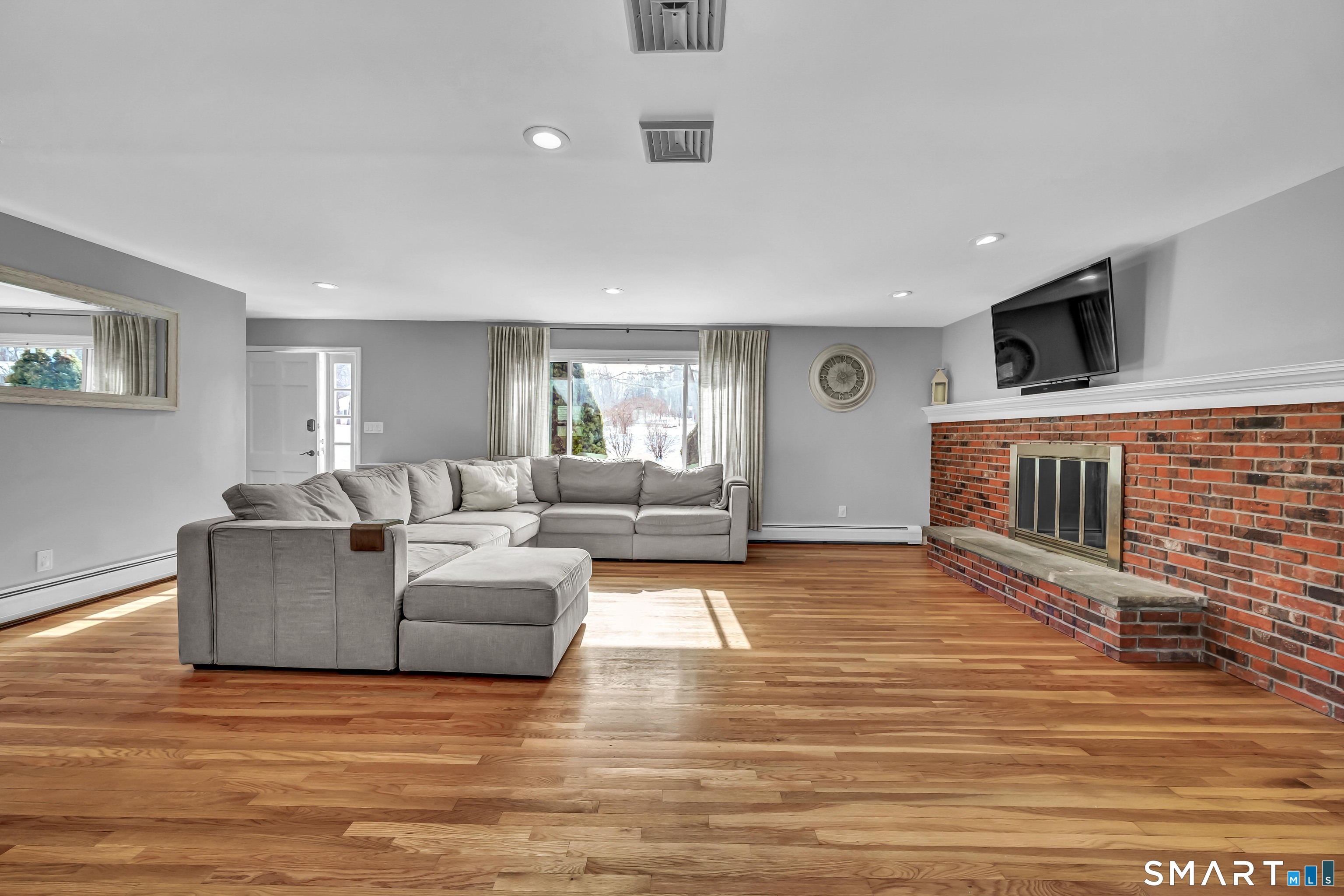 23 Federal Road Shelton, CT 06484 - Photo 7 of 39