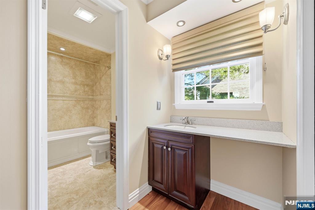 137A South Maple Avenue, Unit B Park Ridge, NJ 07656 - Photo 21 of 30