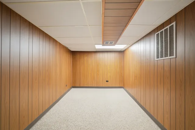 $325,000 | 6864 176th Street, Tinley Park, IL 60477