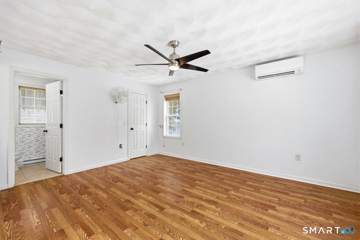 1541 N Road Groton, CT 06340 - Photo 20 of 37