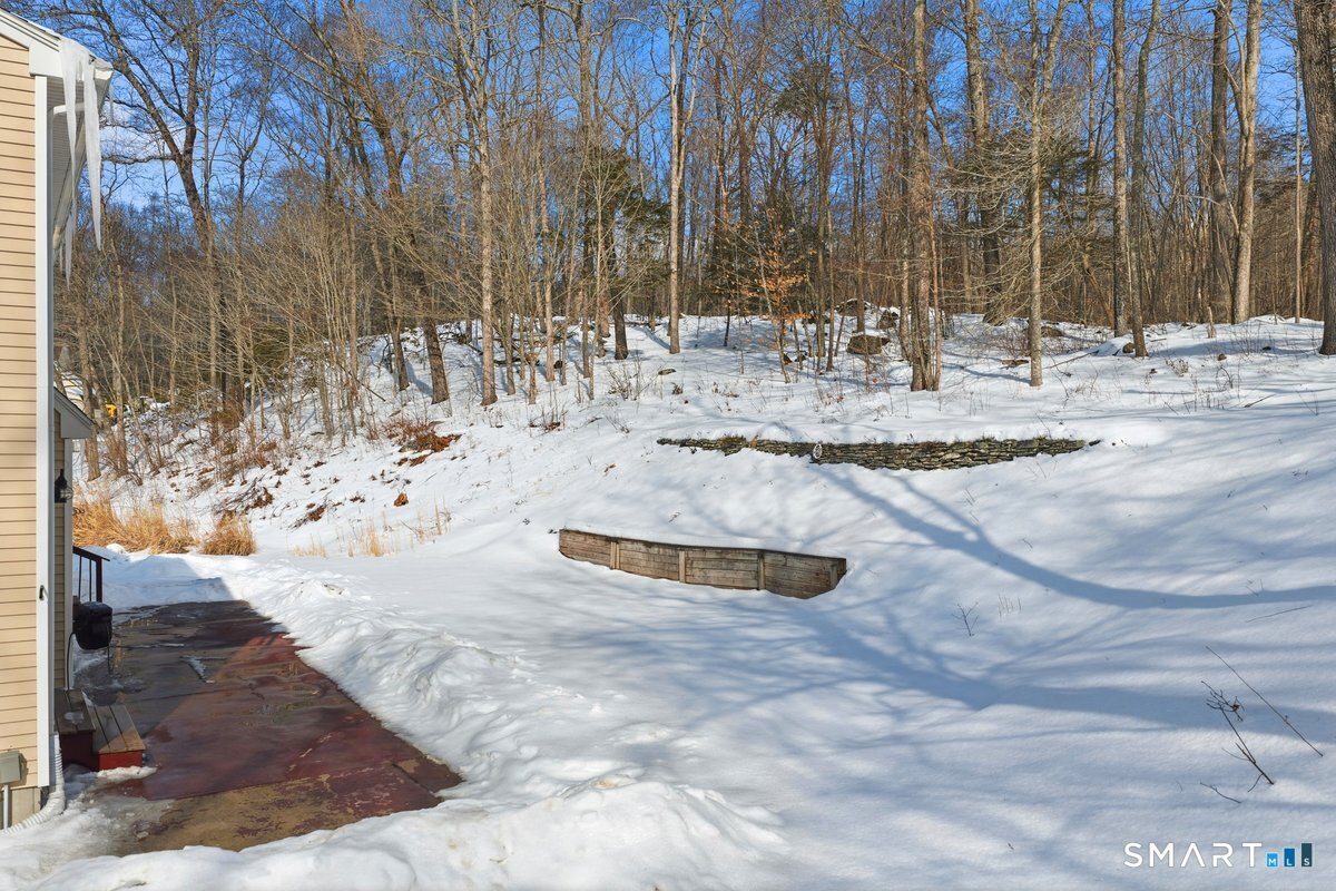 1541 N Road Groton, CT 06340 - Photo 31 of 37