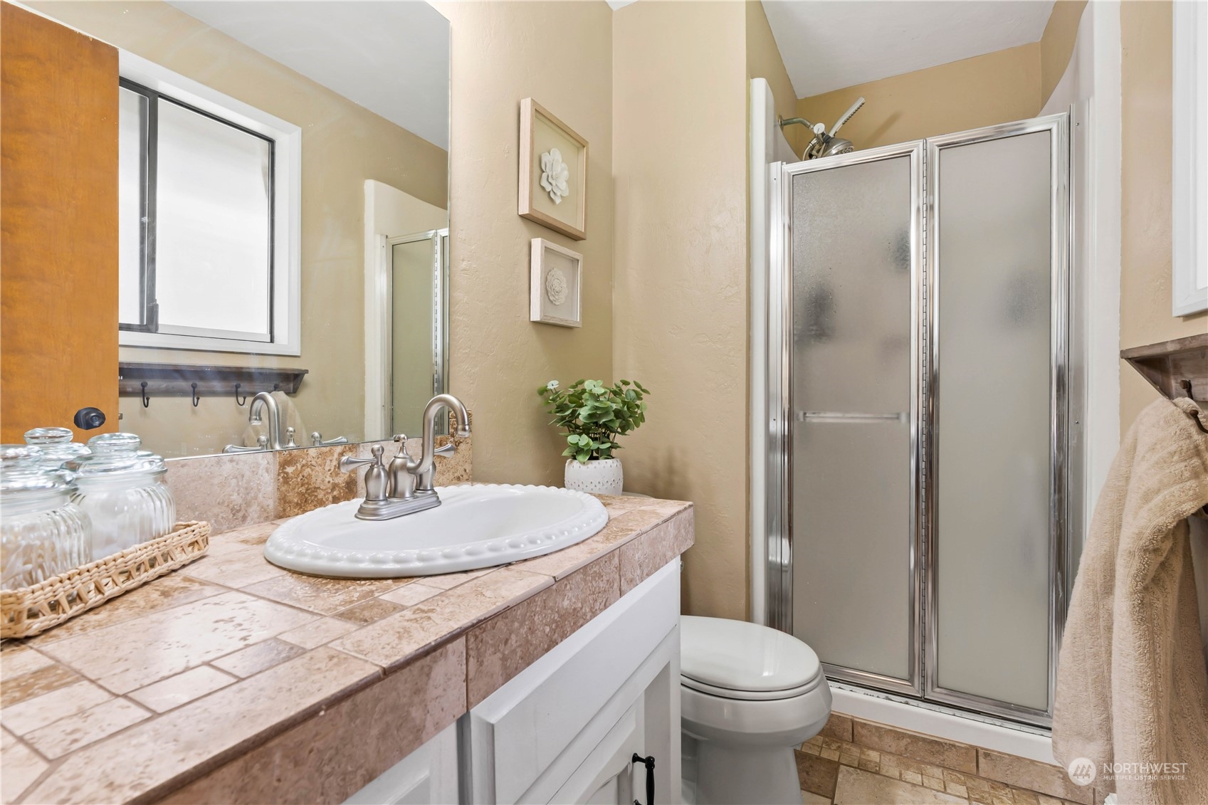174 Frogner Road Chehalis, WA 98532 - Photo 15 of 40 a bathroom with a granite countertop sink toilet and shower