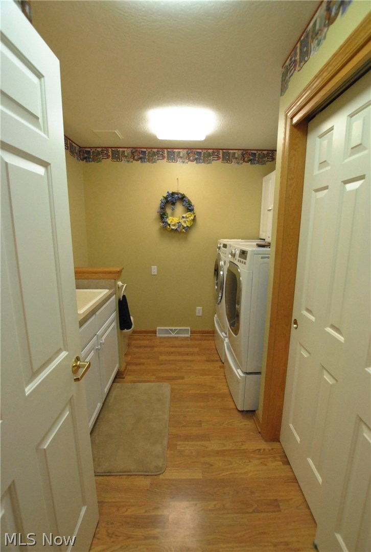 1890 Hollythorne Road Northeast Canton, OH 44721 - Photo 14 of 20 Gallery Image 14