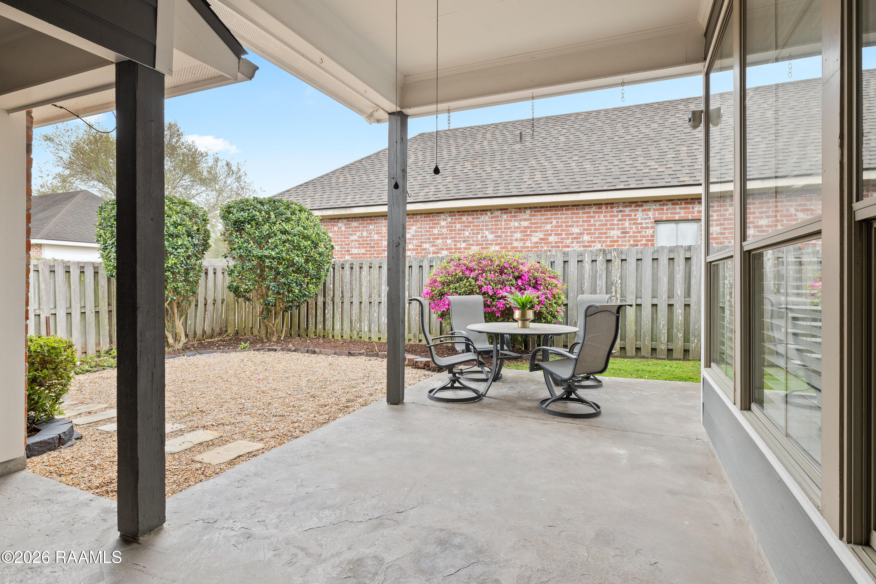 102 Lighthouse Point Circle Youngsville, LA 70592 - Photo 4 of 25 COM 102 Lighthouse Youngsville-24