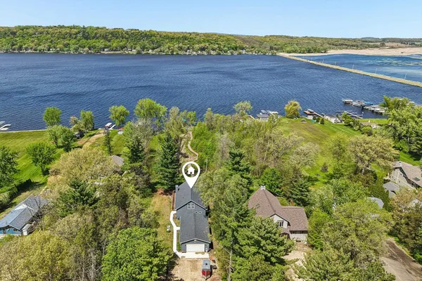 $1,099,000 | W10582 County Road V, Poynette, WI 53955