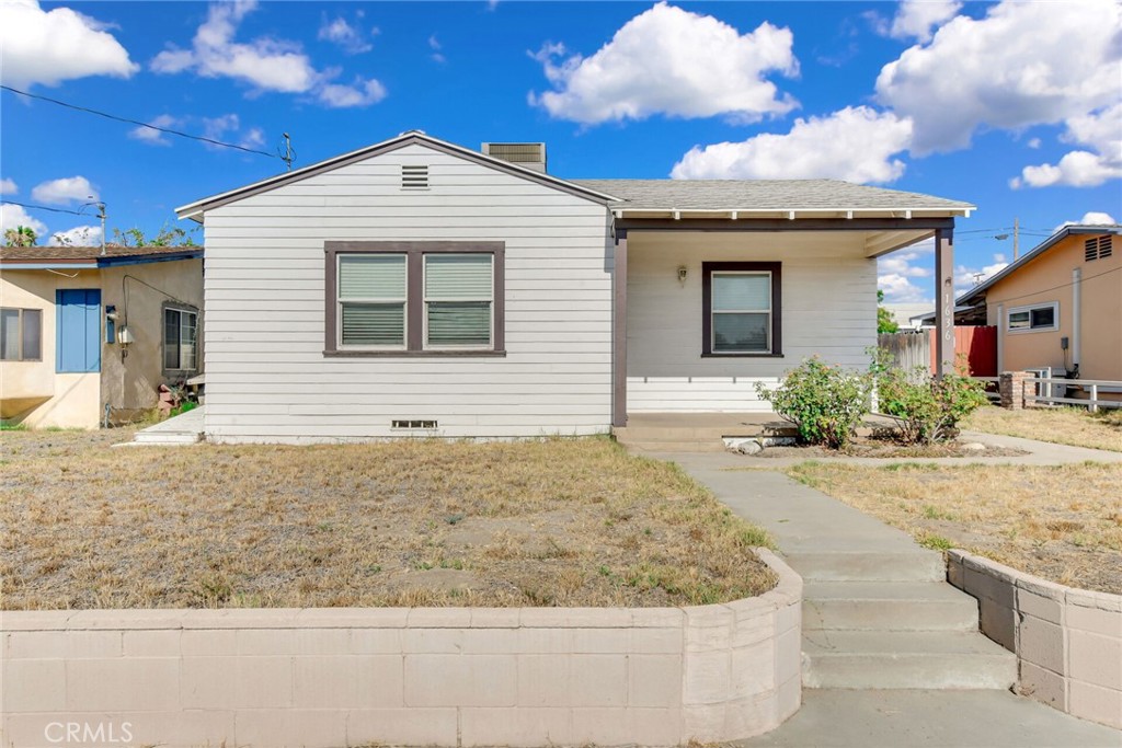 1636 Webster Street Redlands, CA 92374 - Photo 4 of 44