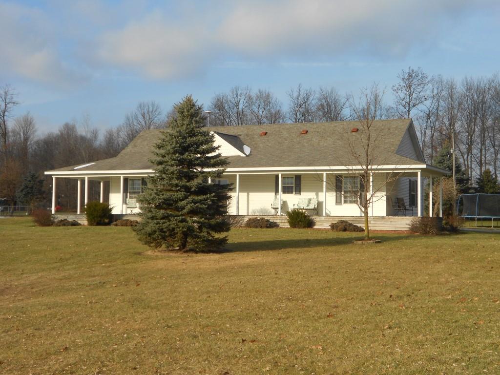 730 South Rich Road Ithaca, MI 48847 - Photo 19 of 20 1855719-18.JPG