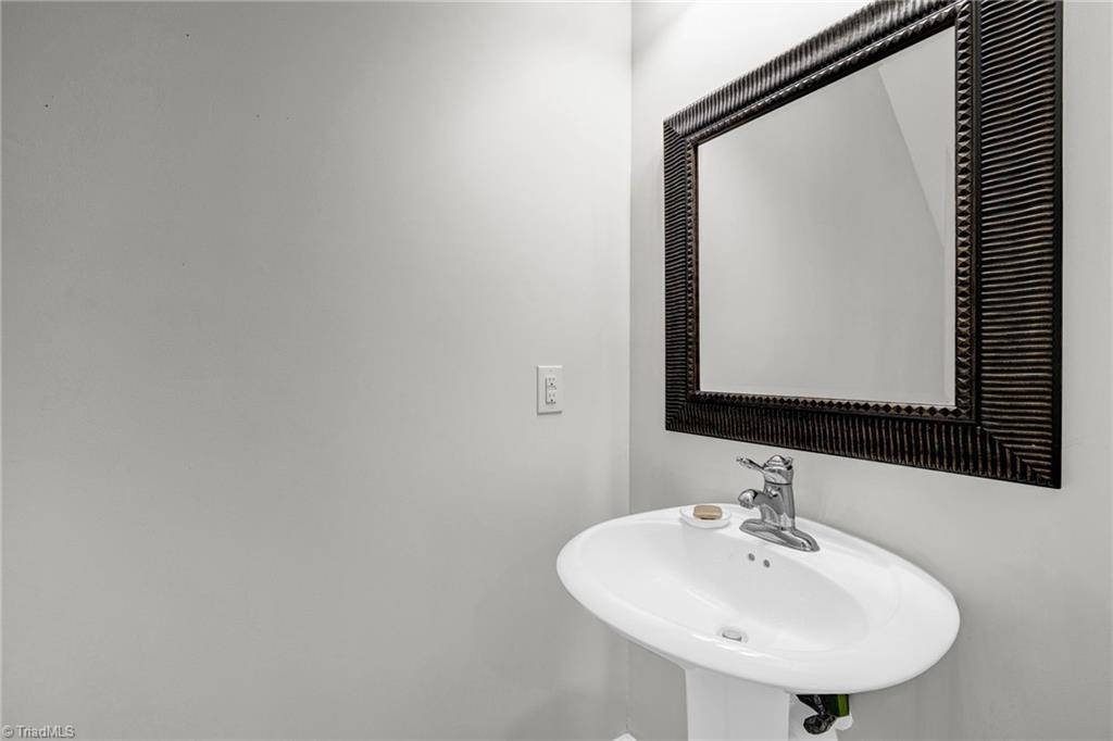 1921 Fleming Road, Unit C Greensboro, NC 27410 - Photo 14 of 29