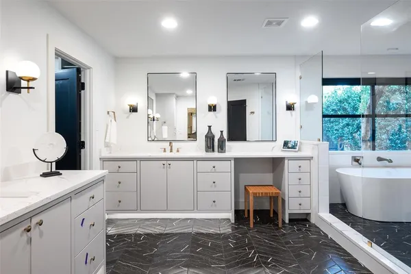 $1,850,000 | 10652 Les Jardins Drive, Dallas, TX 75229