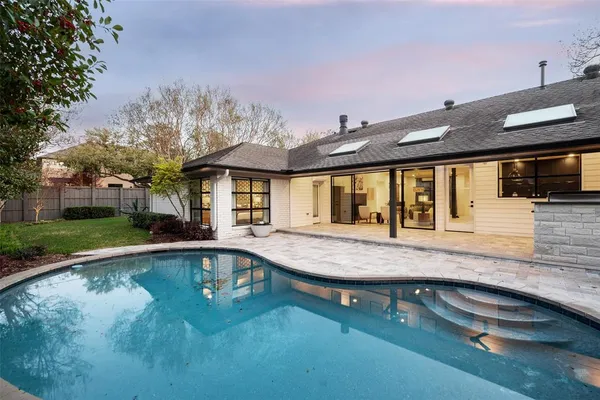 $1,850,000 | 10652 Les Jardins Drive, Dallas, TX 75229